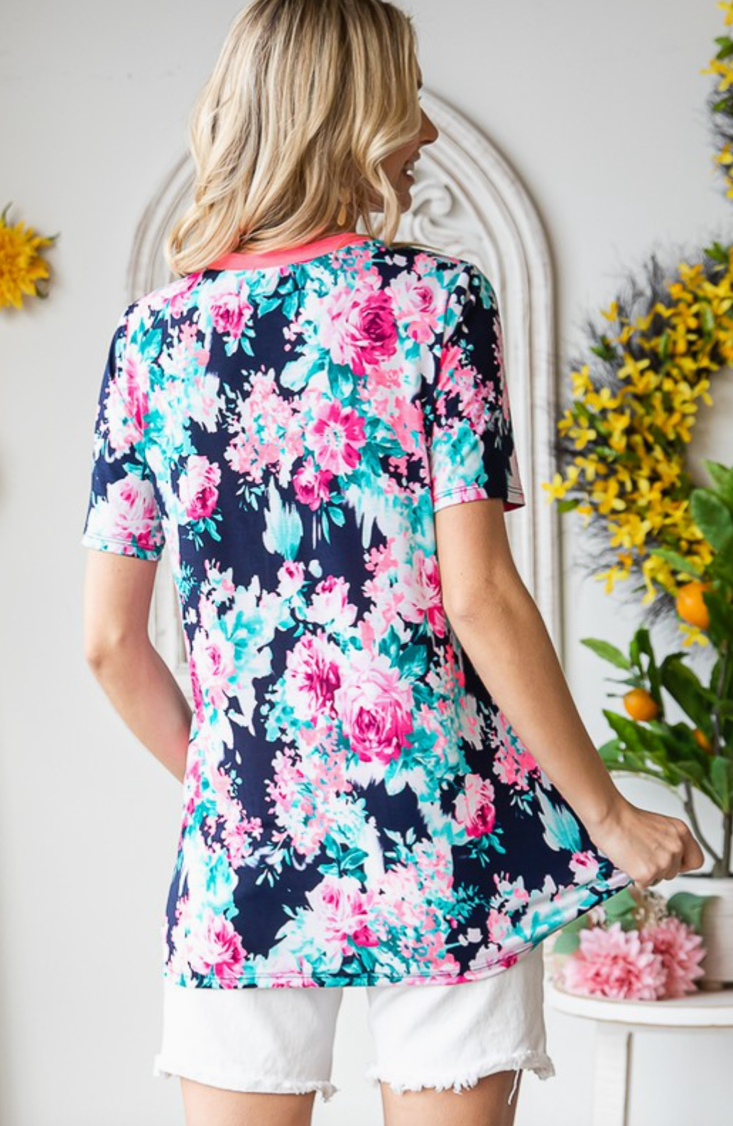Short Sleeve V Neck Solid and Floral Print Contrast